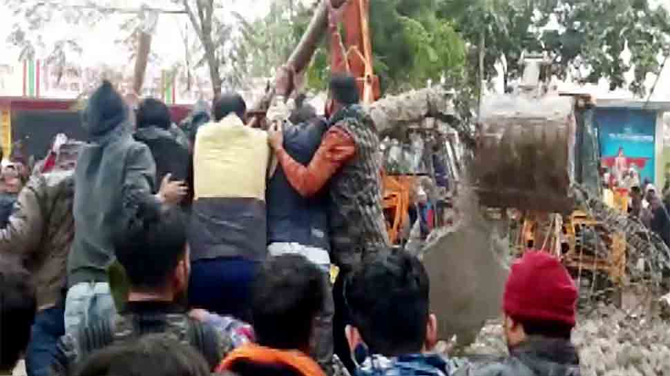 3 arrested in Ghaziabad crematorium roof collapse, death toll rises to 25