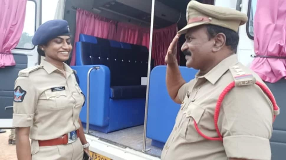 Netizens pour love as proud cop father salutes &#039;DSP&#039; daughter in Andhra Pradesh&#039;s Tirupati; see pics