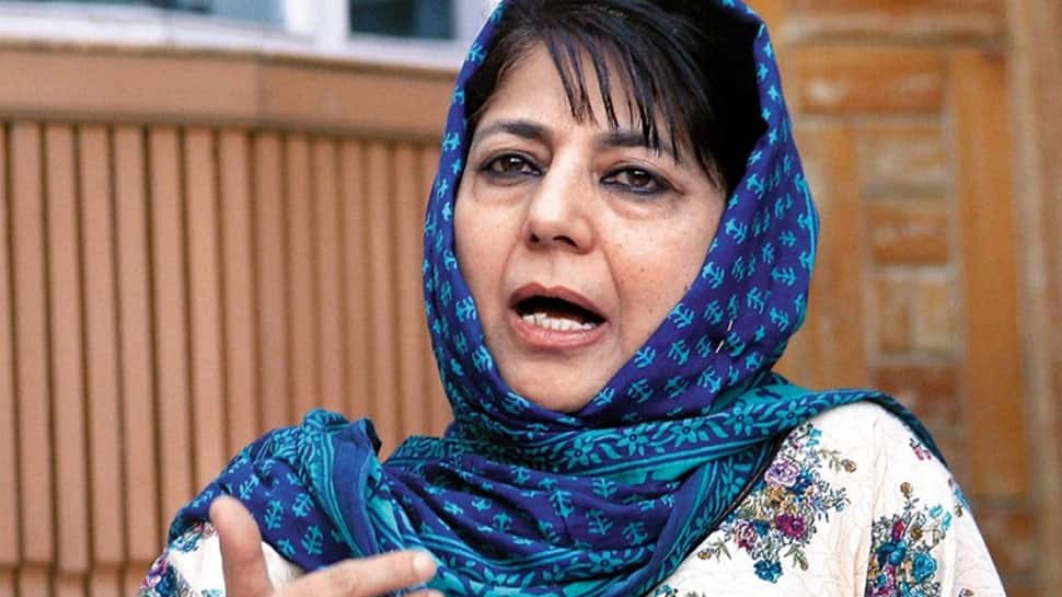 Mehbooba Mufti spent Rs 82 lakh in 6 months as J&K CM on bedsheets,  furniture, TVs, reveals RTI query | Jammu and Kashmir News | Zee News