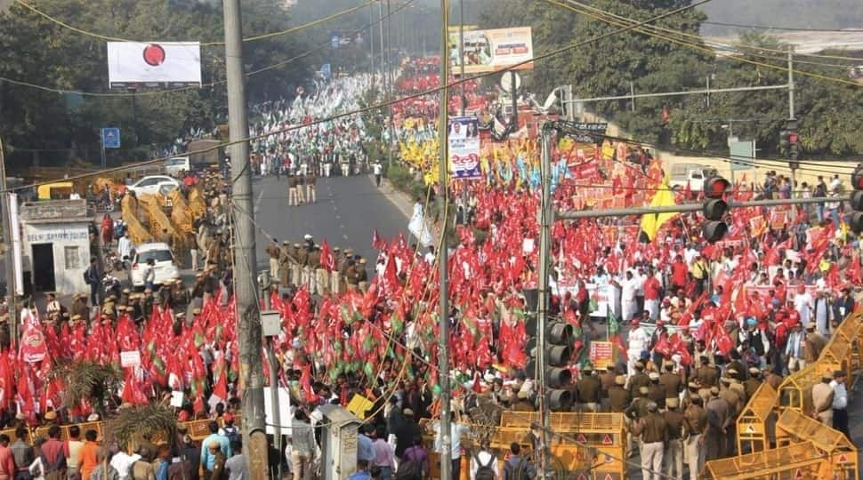 Farmers take out tractor marches against agri laws prior to next round of talks with government