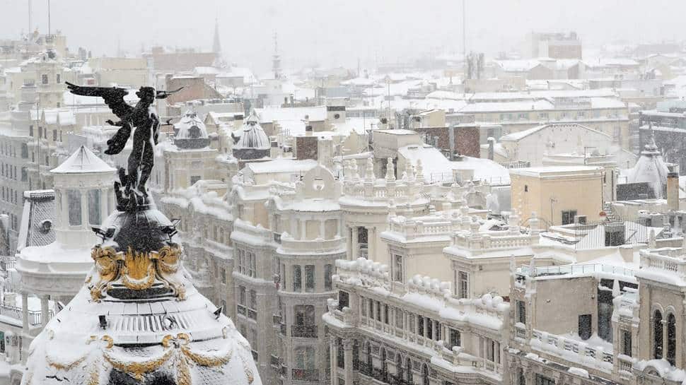 Snow blizzard in Spain kills 4, breaks 50-year old record 