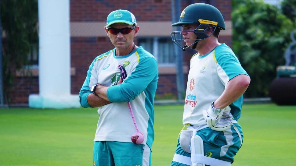 Australian coach Justin Langer (left) has a word with opener Marcus Harris at practice in Gabba. (Photo: cricket.com.au)