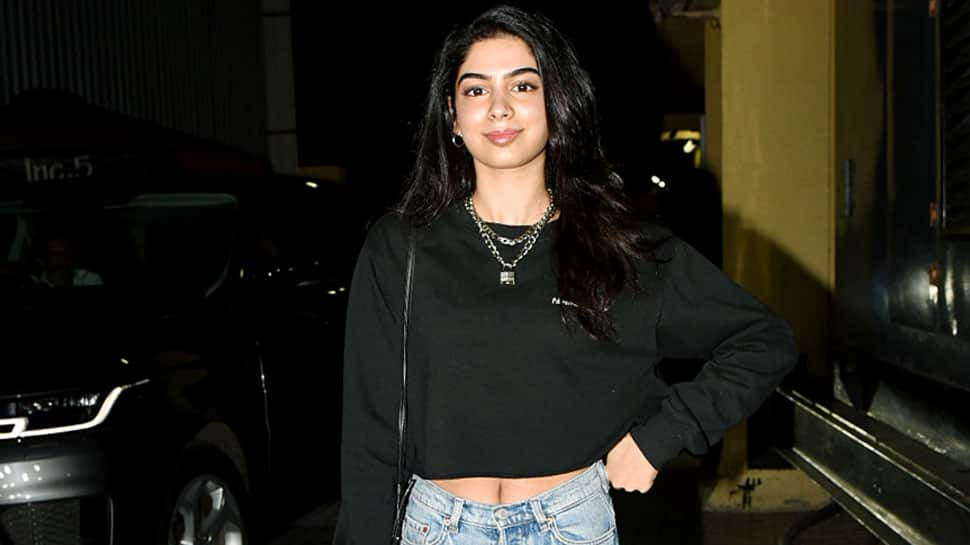 After Janhvi Kapoor, sister Khushi Kapoor to enter Bollywood, reveals father Boney Kapoor