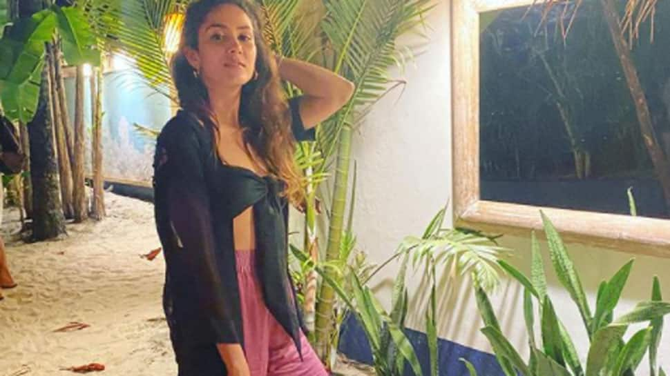 Mira Rajput&#039;s glamourous Goa vacay is a treat to the eyes and hubby Shahid Kapoor calls it &#039;magic&#039; - In pics