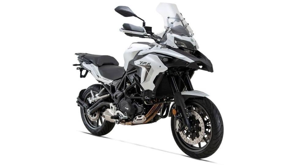 The bike is priced at Rs 4,79,000 which makes it Rs 30,000 cheaper in comparison with the BS4 model. 