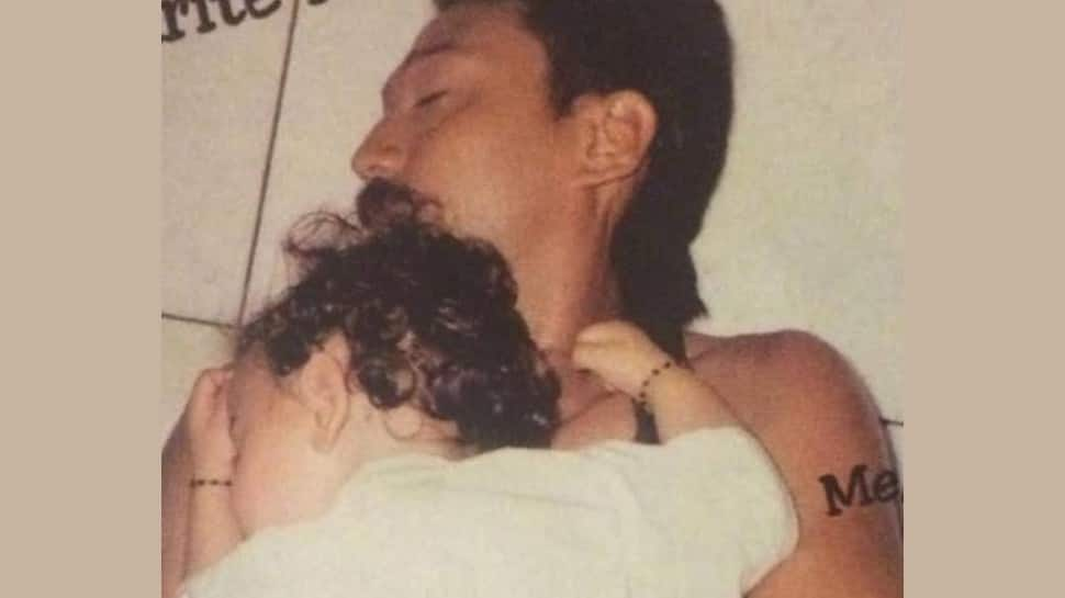 Tiger shroff wishes father Jackie Shroff with adorable throwback picture on his birthday, see photo