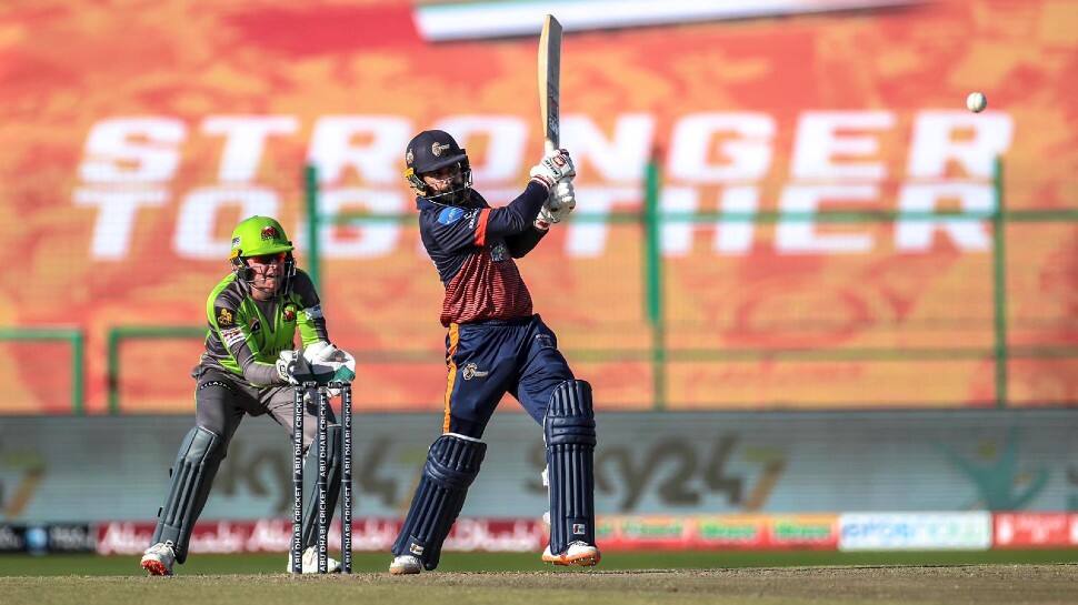 Mohammad Hafeez top-scored with 44 off 26 balls for Maratha Arabians. 