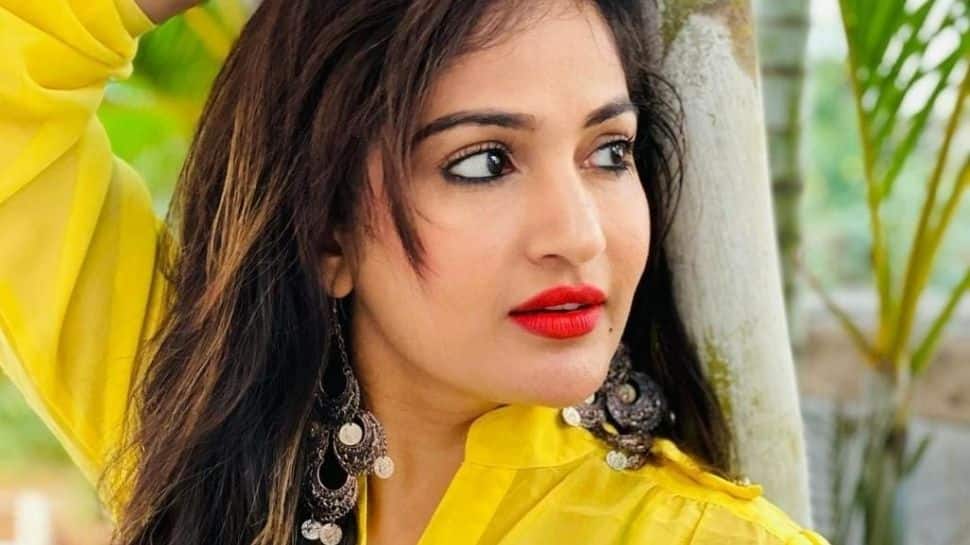 Telugu actress Maadhavi Latha files complaint against abusive social media posts