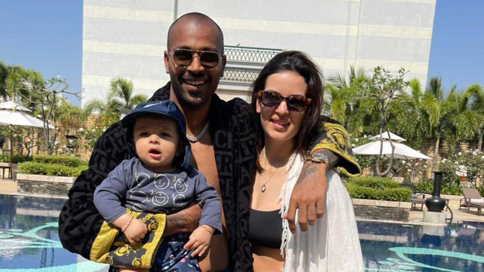 Hardik Pandya spends quality time with son and wife