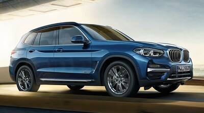 BMW xDrive30i  SportX