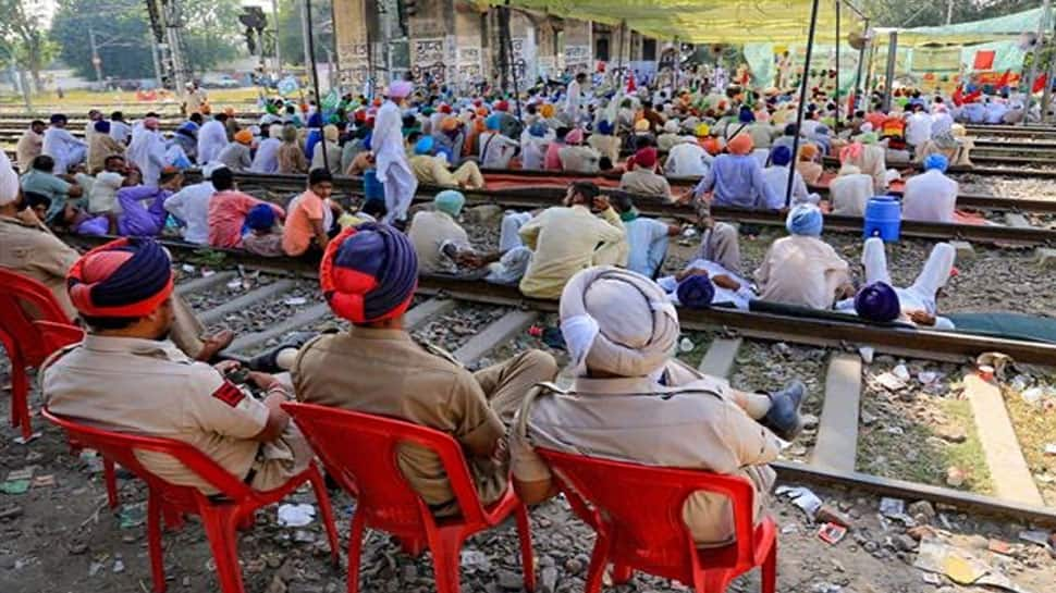 Minimal impact of &#039;rail roko&#039; called by farmers on train services: Railways