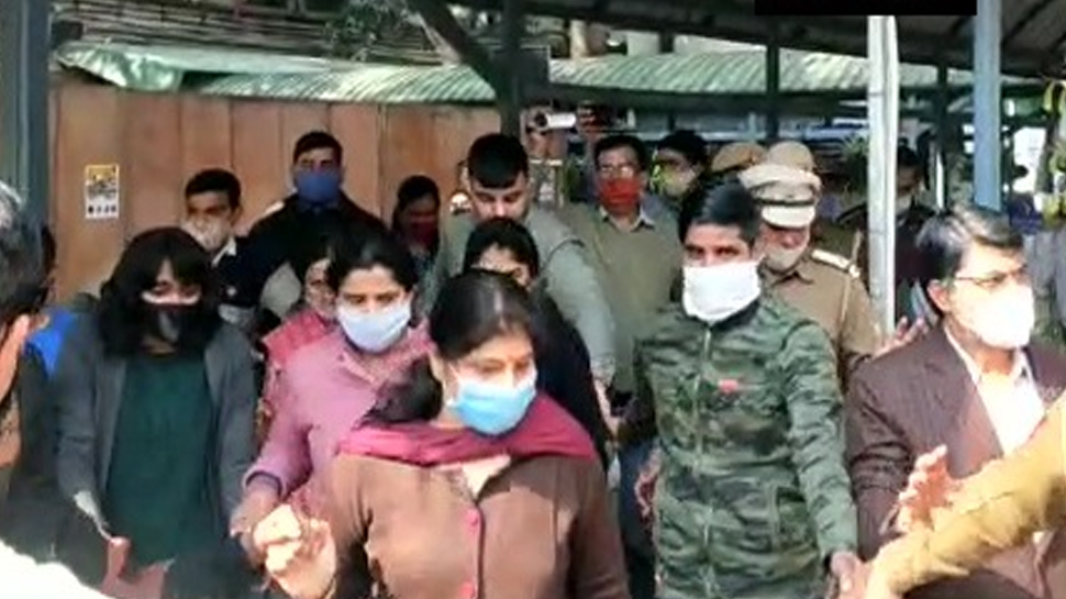 Toolkit case: Delhi court sends climate activist Disha Ravi to three ...