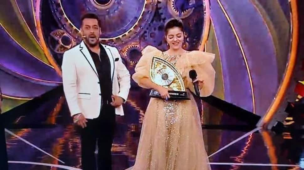 Bigg Boss 14 Finale: Rubina Dilaik beats Rahul Vaidya to win the trophy! |  Television News | Zee News