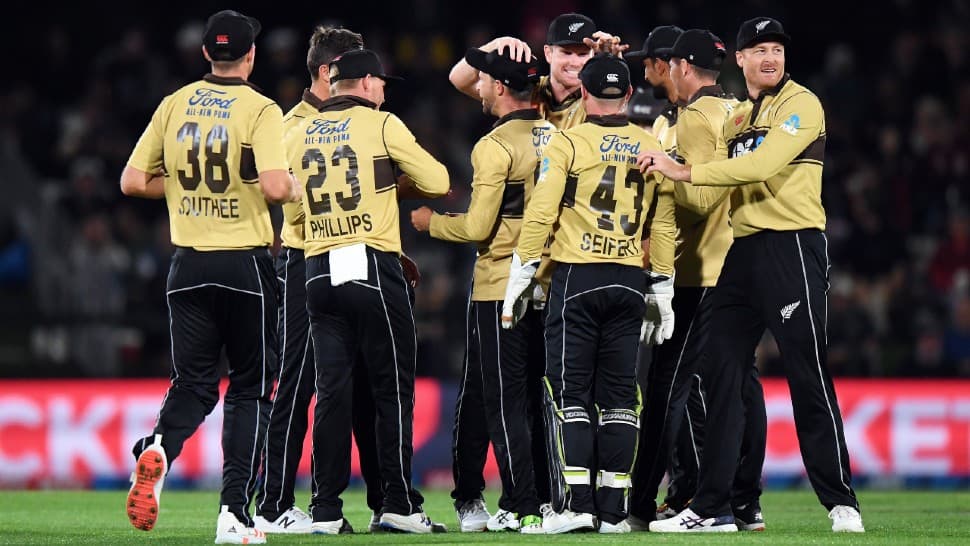 New Zealand team celebrates after their 53-run win over Australia in the first T20 in Christchurch. (Source: Twitter)
