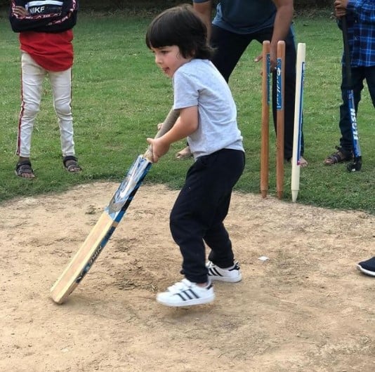 Sporty Taimur