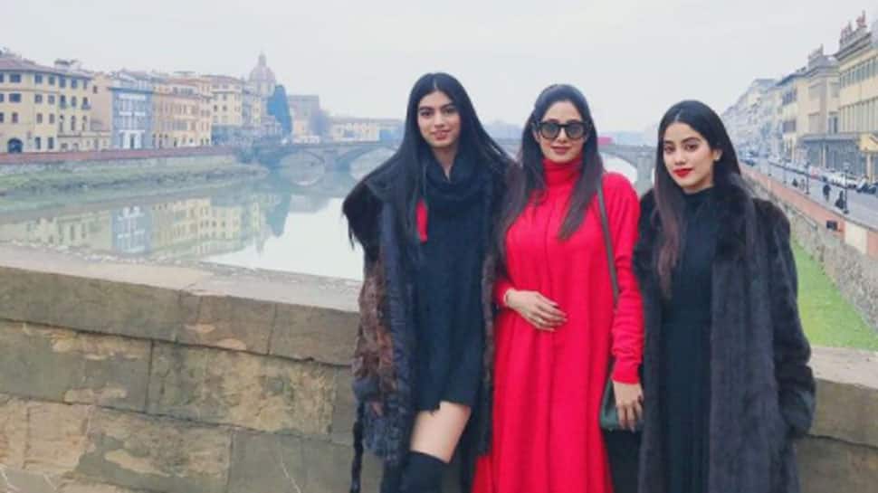 Janhvi Kapoor shares mom Sridevi&#039;s handwritten note on death anniversary, Khushi Kapoor drops throwback pic of parents!