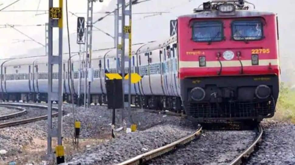 Indian Railways reactivates UTS on mobile App to ensure social distancing