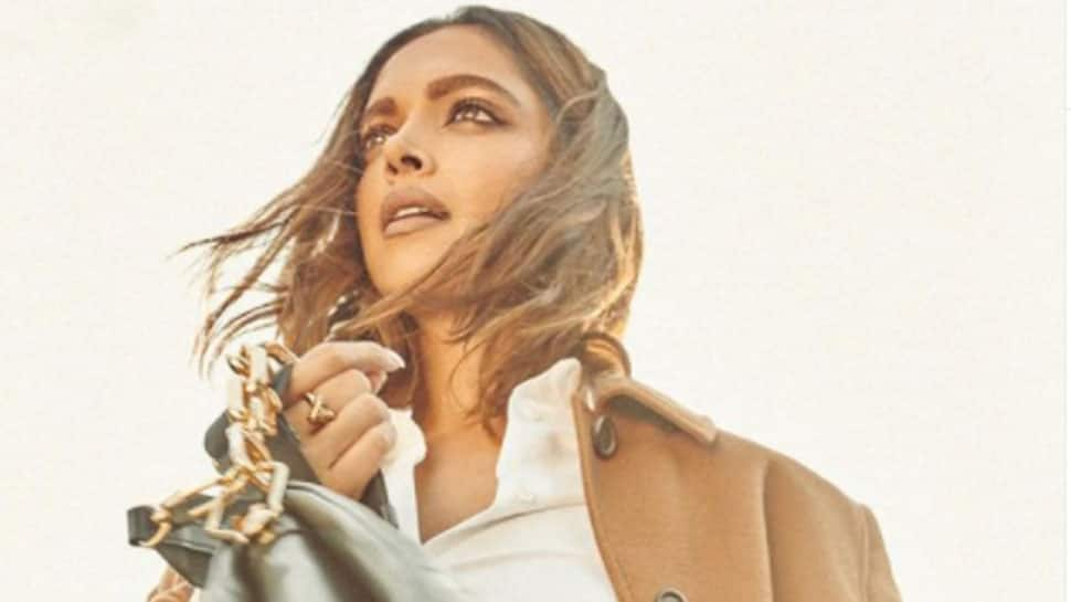 Deepika Padukone mobbed by fans outside restaurant, women tries to pull her red bag- Watch