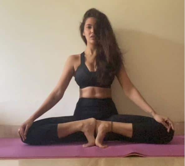 These are all my favourite yoga poses and stretches to fart. #yoga #fa... |  TikTok