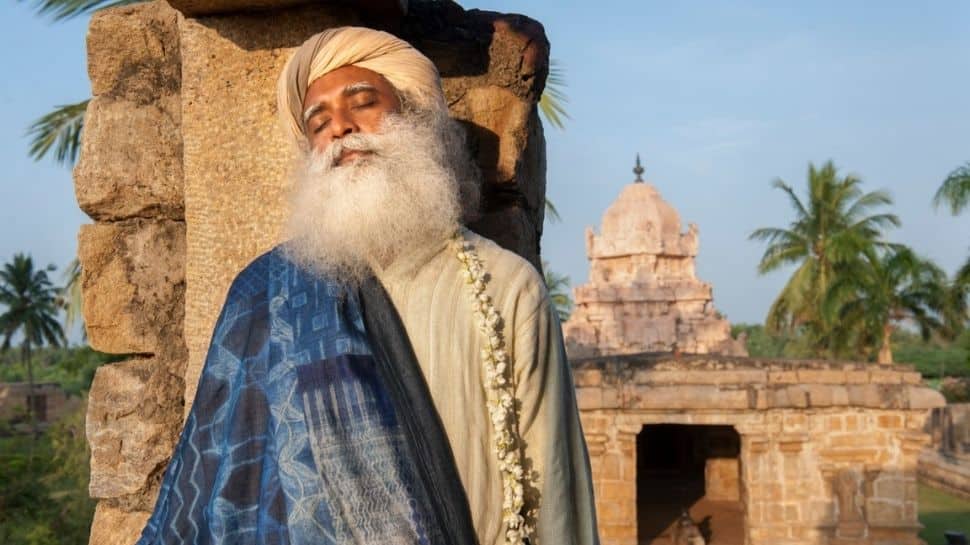 Sadhguru urges Tamil Nadu govt to free temples from its control, hand over to devotees