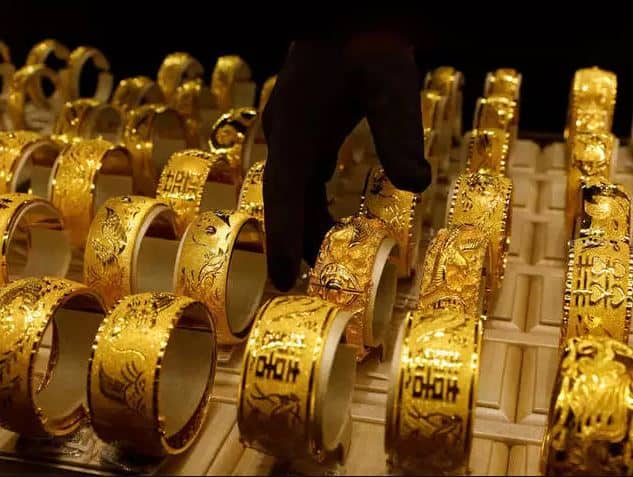 Gold Price Today, 2 March 2021: Gold prices falls by Rs 11,000; silver drops to Rs 66,600 