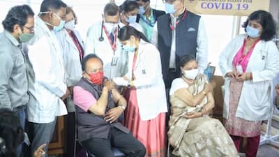 Union Health Minister Harsh Vardhan takes first jab of COVID-19 vaccine