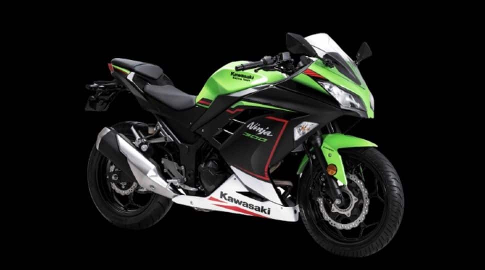 Ninja 300 shares numerous styling cues and design elements from other machines in the Ninja family. 