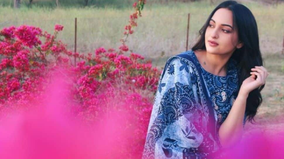 Sonakshi Sinha announces ‘Bulbul Tarang’, shares first look Sonakshi Sinha announces ‘Bulbul Tarang’, shares first look
