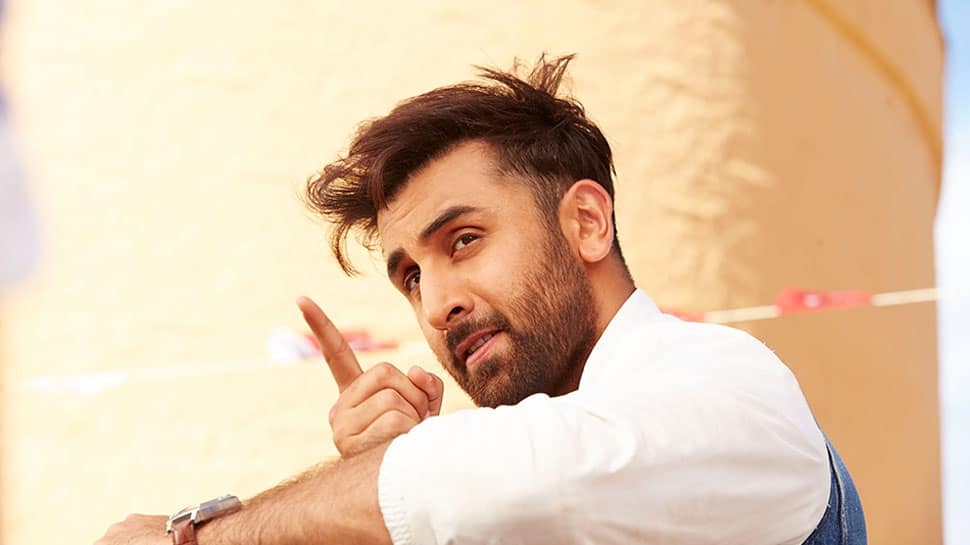 Celebrity Hairstyle of Ranbir Kapoor from Commercial  Asian Paints 2019   Charmboard