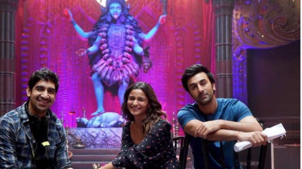 Alia Bhatt’s pictures with beau Ranbir Kapoor and Ayan Mukerji from Brahmastra sets look splendid!