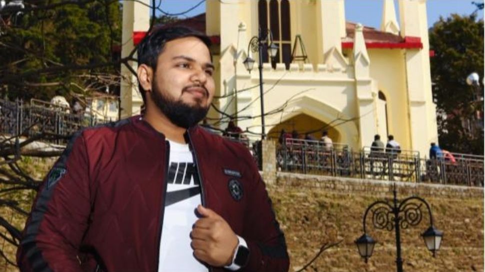 Meet Sarvesh Shrivastava: A small town boy who made it BIG in Digital Marketing Meet Sarvesh Shrivastava: A small town boy who made it BIG in Digital Marketing