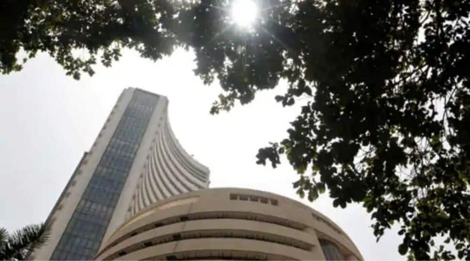 Sensex, Nifty fall for 2nd day as rising US bond yields rattle global investors