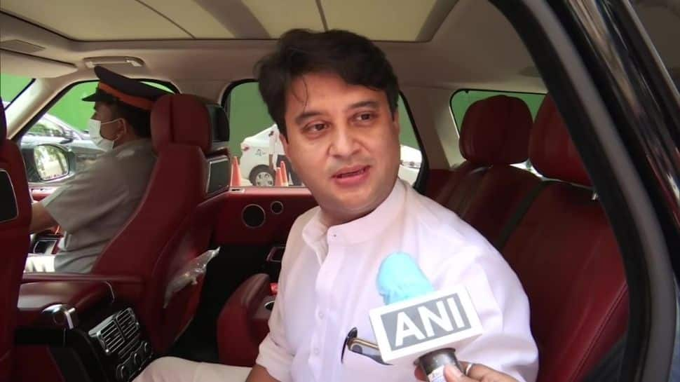  BJP MP Jyotiraditya Scindia hits back at Rahul Gandhi over ‘backbencher’ remark, says &#039;why was he not concerned back then&#039;