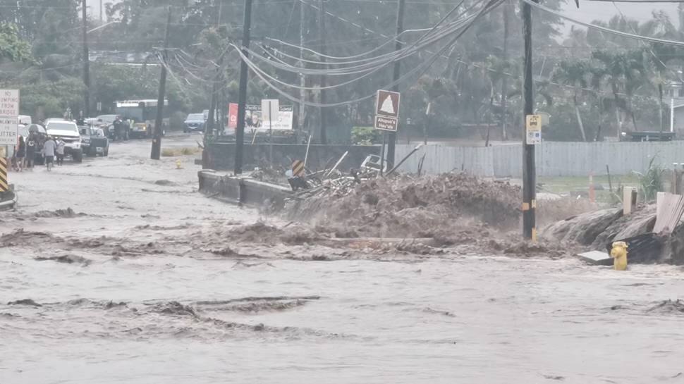 Heavy rains in Hawaii leads to floods, evacuation orders issued