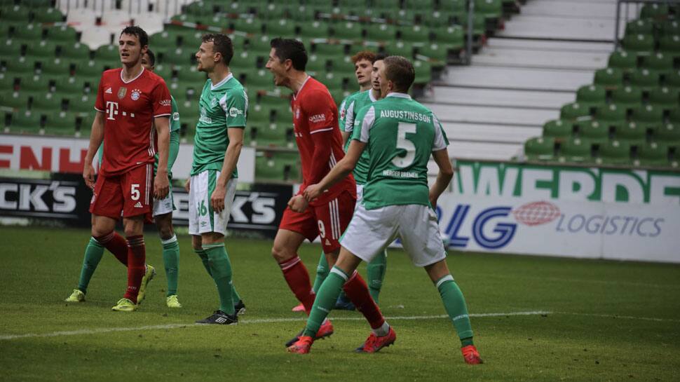 Bundesliga: Robert Lewandowski landmark goal helps Bayern Munich to 3-1 win at Werder