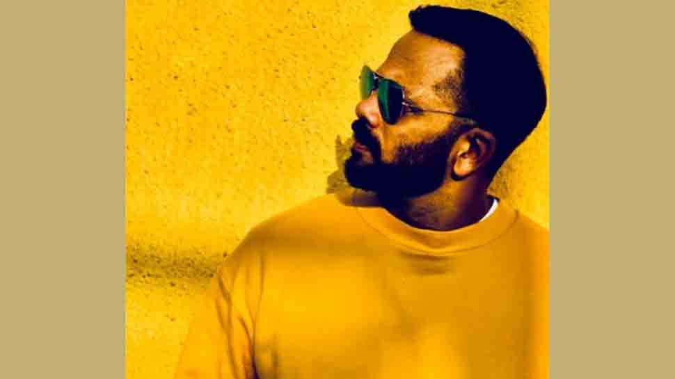 Rohit Shetty turns 48: Ajay Devgn, Akshay Kumar greet Sooryavanshi filmmaker with adorable messages