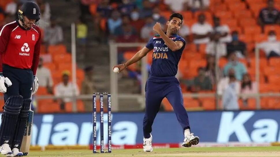 Indian paceman Bhuvneshwar Kumar picked up his first international wicket after a gap of 15 months in the 2nd T20 against England. (Source: Twitter)