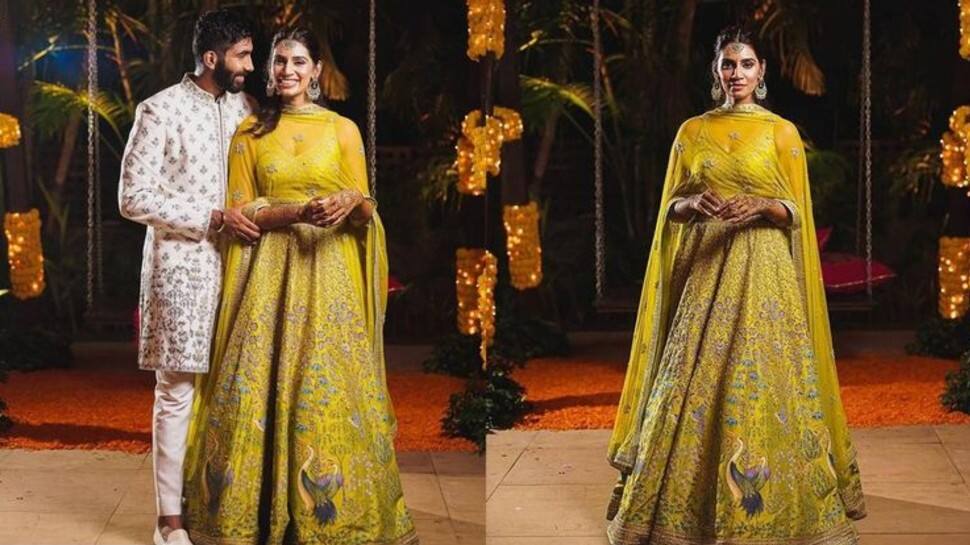 Jasprit Bumrah’s wife Sanjana Ganesan sported 2019 WC logo for Mehendi ceremony, pic goes viral