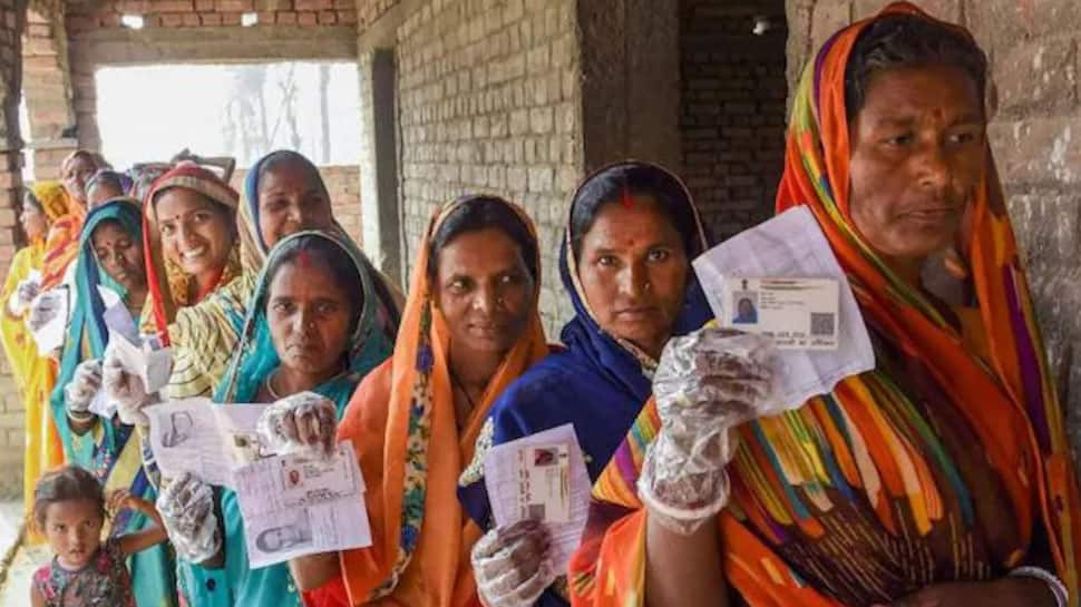 UP panchayat polls: Only five people will be allowed during door-to-door campaigning, says SEC