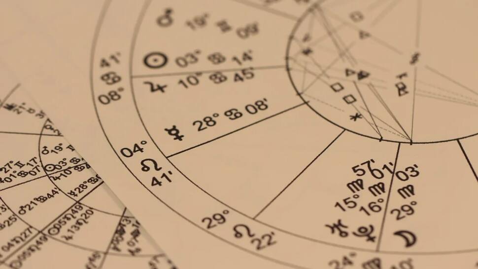 Horoscope for March 26 by Astro Sundeep Kochar: Cancerians will be showered with love, Virgos keep an open mind