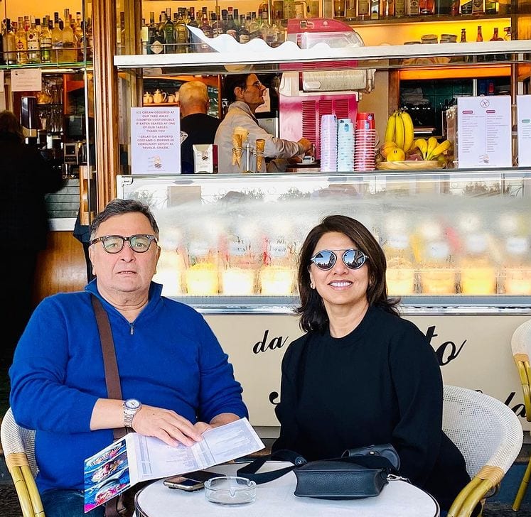 Neetu keeps remembering her late husband Rishi Kapoor