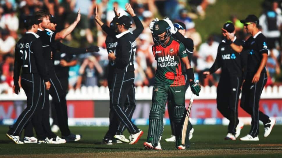 NZ vs BAN 2nd T20: Phillips, bowlers help hosts clinch T20 series against Bangladesh