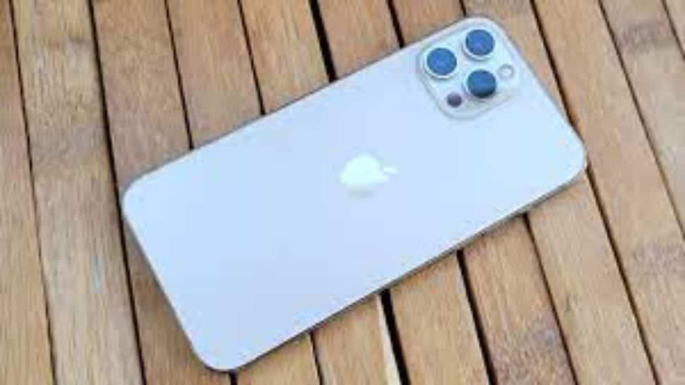 Apple Iphone 13 Series Expected To Launch In September Price May Start With Rs 69 990 Technology News Zee News