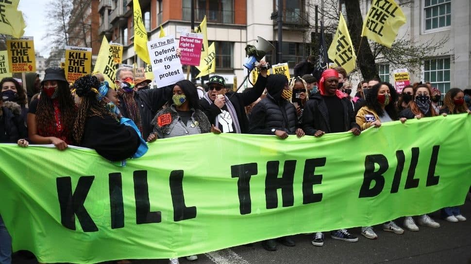 London: Over 100 arrested, 10 officers injured as thousands turn up for “Kill the Bill” protests