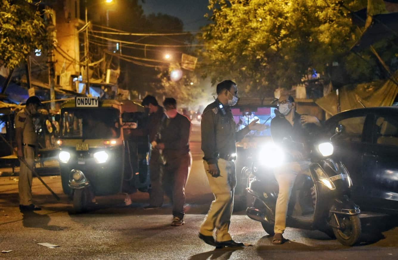 Night curfew in Delhi