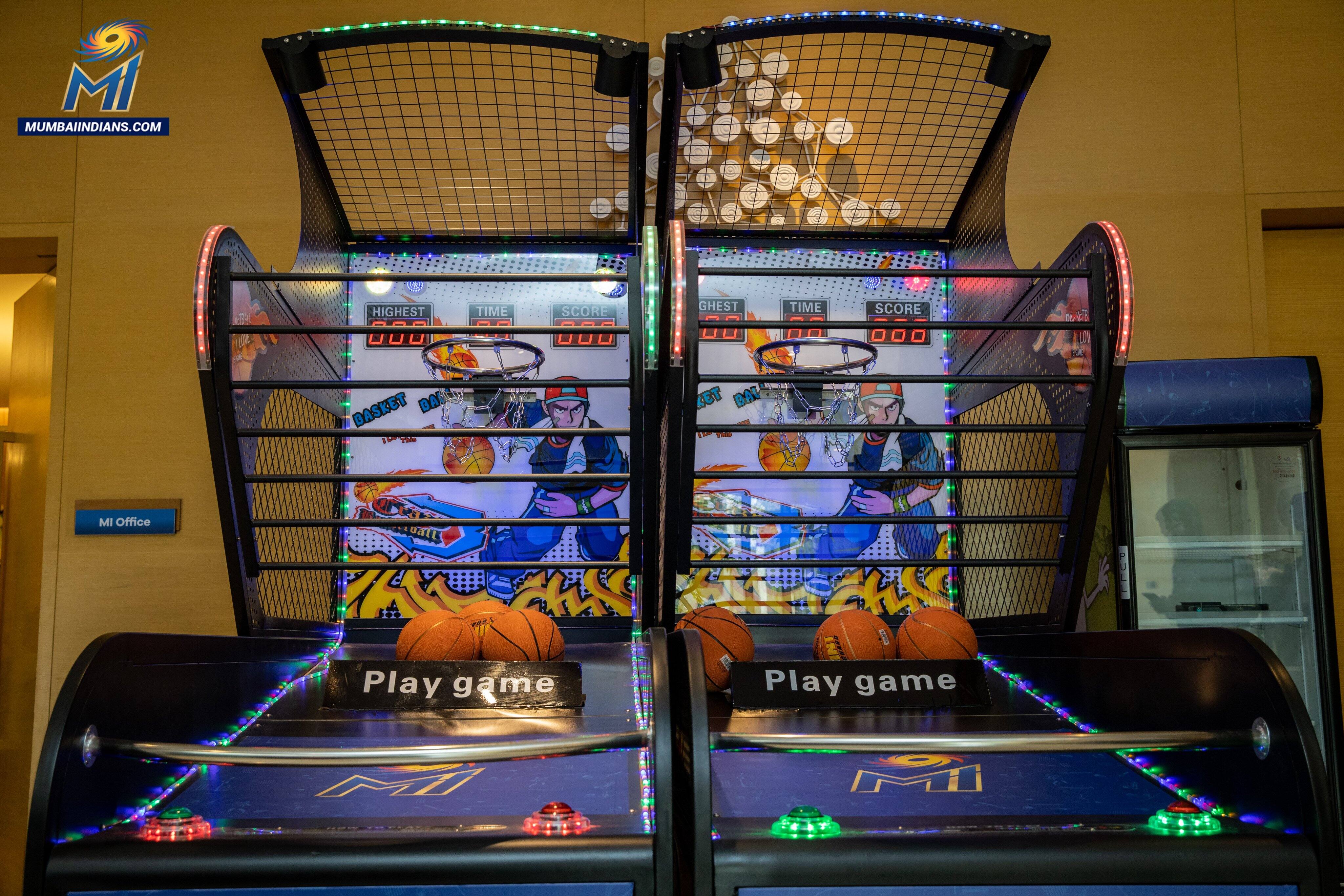 Basketball games in Mumbai Indians game room inside their Chennai bio-bubble. (Photo: Mumbai Indians)