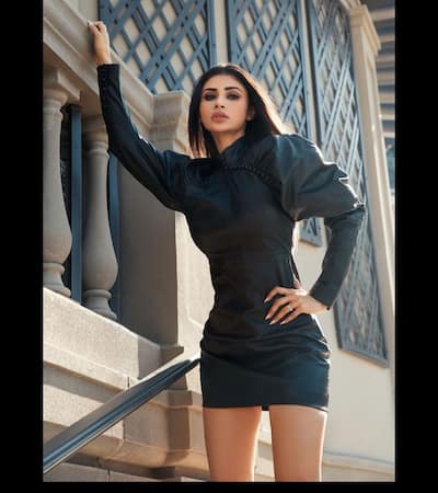  Mouni sizzles in an LBD