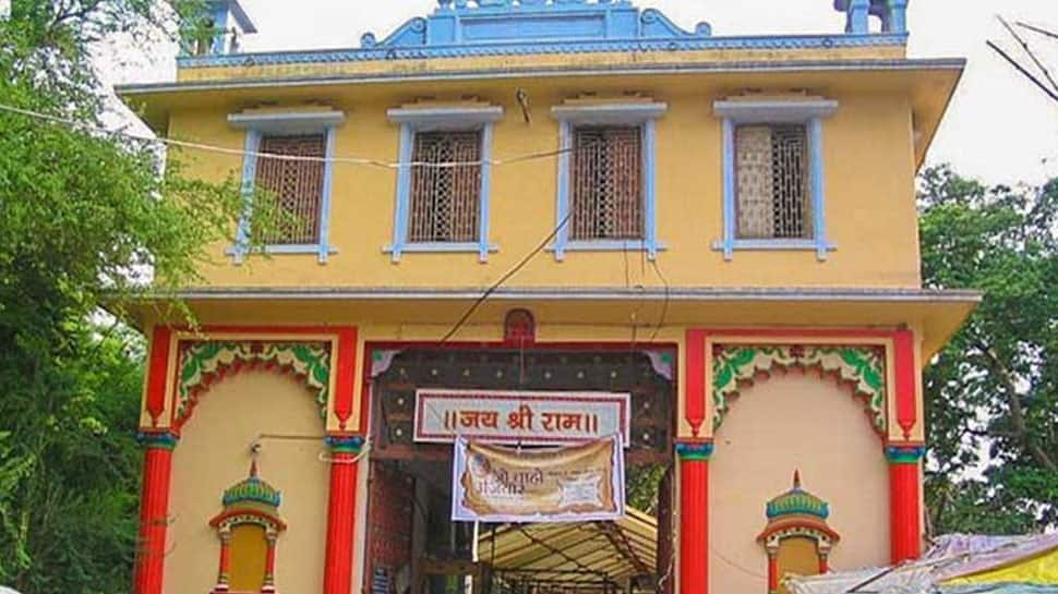 Amid COVID surge in UP, negative RT-PCR test report made mandatory to enter 3 temples in Varanasi