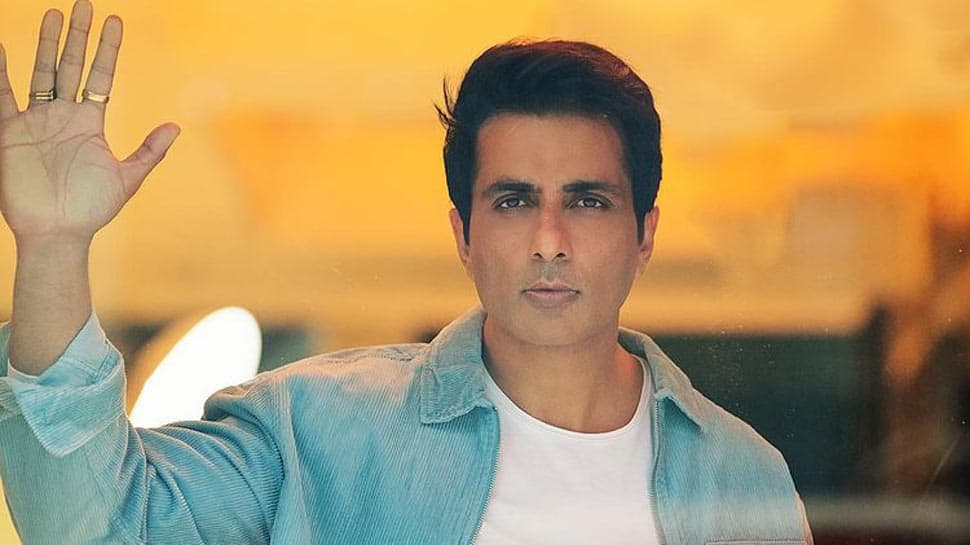 Coronavirus second wave: Sonu Sood sends 10 oxygen generators for Indore patients, urges all to help each other - Watch 