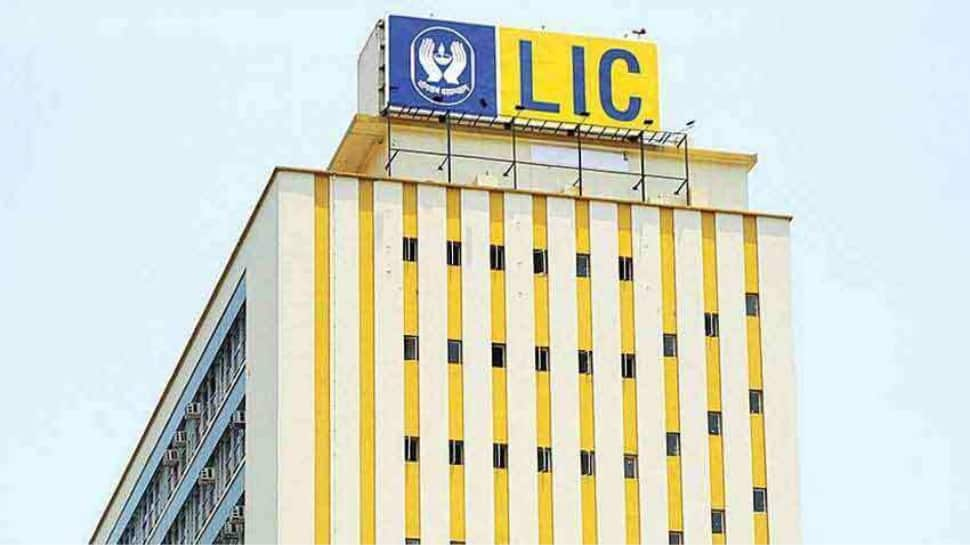 Good news For LIC employees! 16% salary hike, 5-day-work week and more  